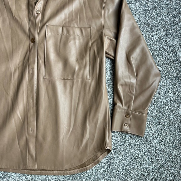 Abercrombie & Fitch Oversized Vegan Leather Brown Jacket Size Medium - Picture 3 of 5
